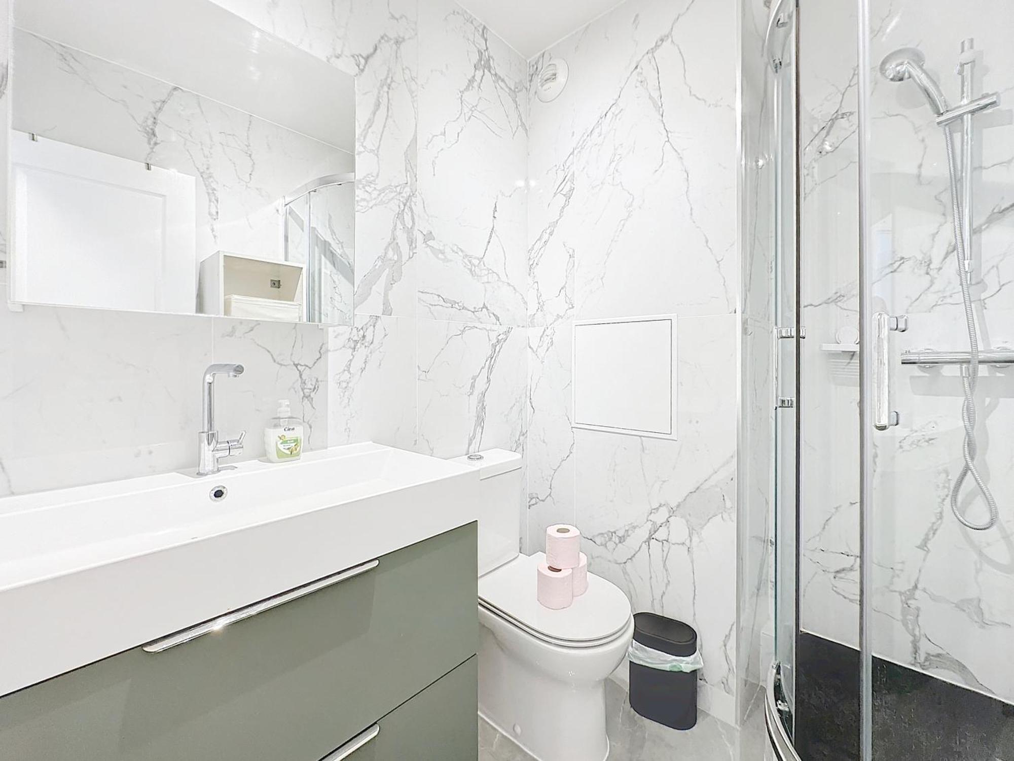 114 - Renove De Luxe Pour 4 Personnes Appartement